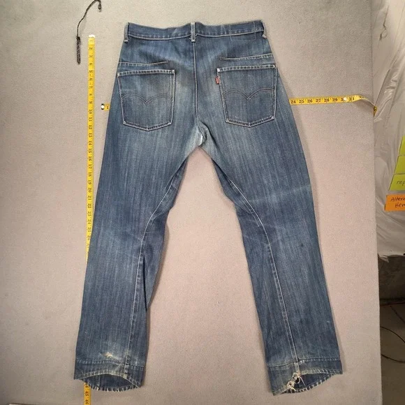 VTG Levis Engineered Jeans Mens Med Wash Blue Straight Twisted Fits 34x32